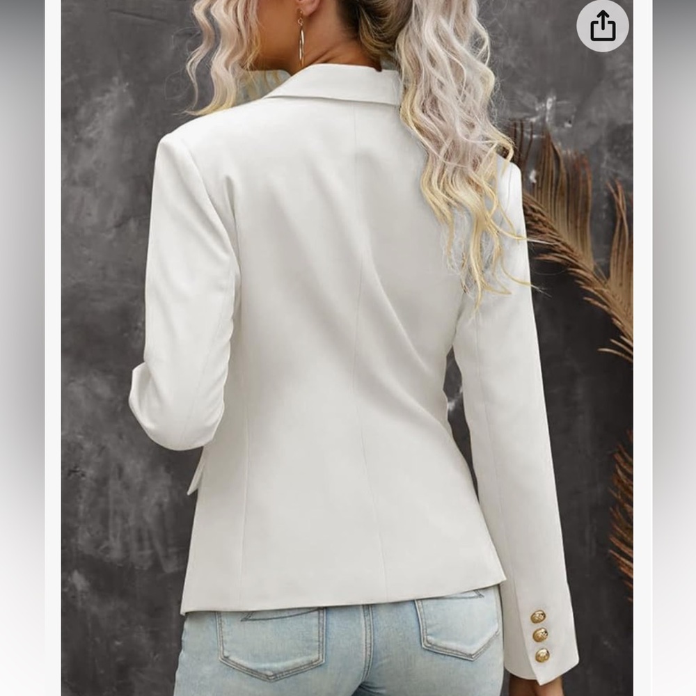 Blazer - Picture 10 of 10